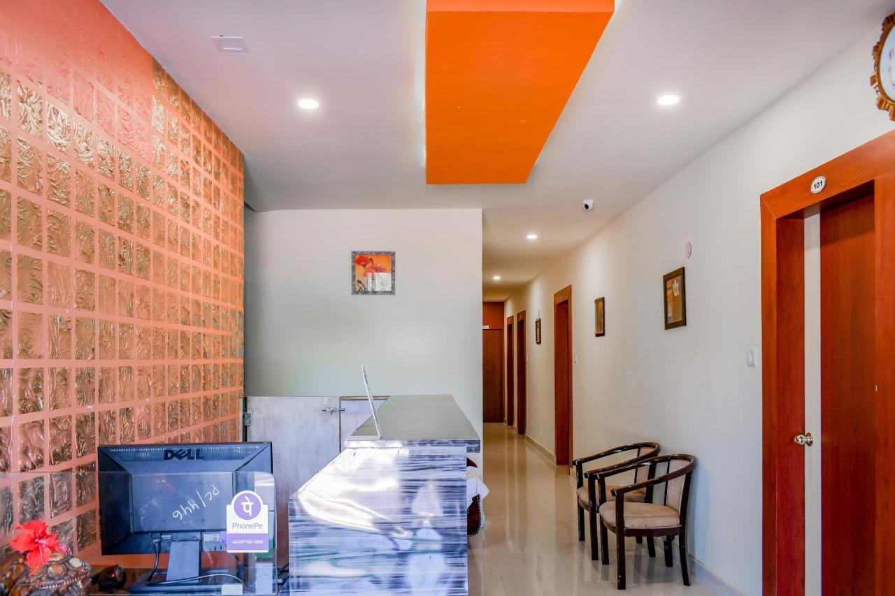 Capital O 67249 Hotel Planet Bhubaneswar Bagian luar foto