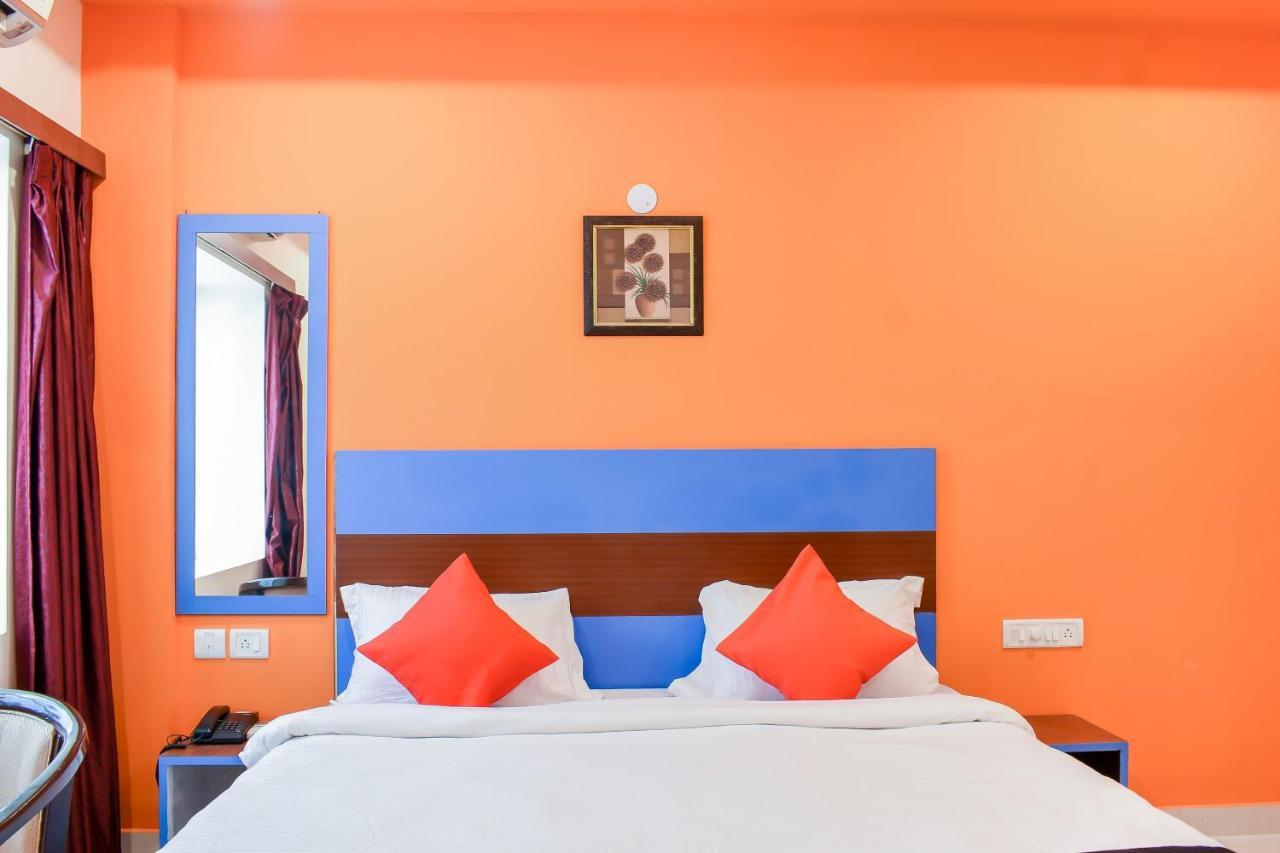 Capital O 67249 Hotel Planet Bhubaneswar Bagian luar foto